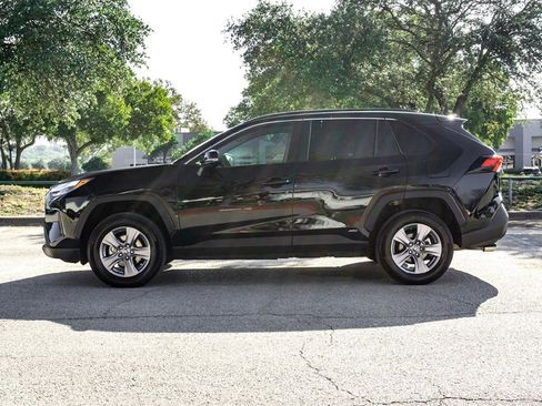 Used 2025 Toyota RAV4 XLE image 8