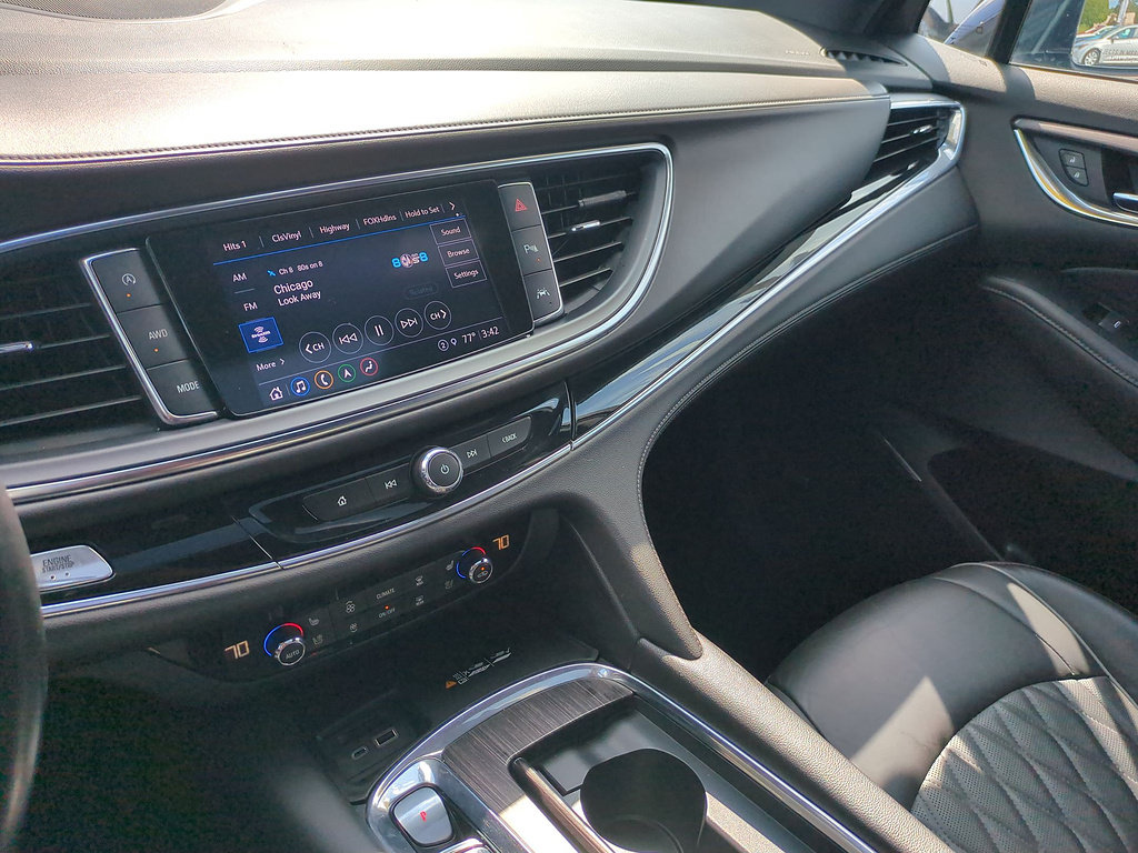 Used 2023 Buick Enclave Avenir w/ Avenir Technology Package AWD/4WD image 21