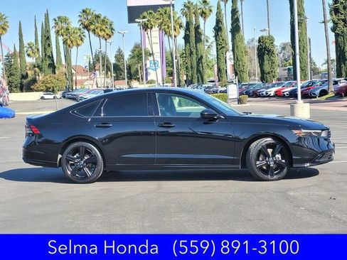 Used 2024 Honda Accord Sport image 4