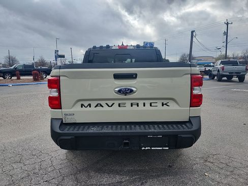 Used 2024 Ford Maverick Lariat image 4