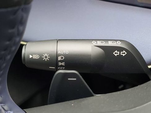 New 2026 Nissan Leaf Platinum+ w/ Illuminated Package FWD image 11