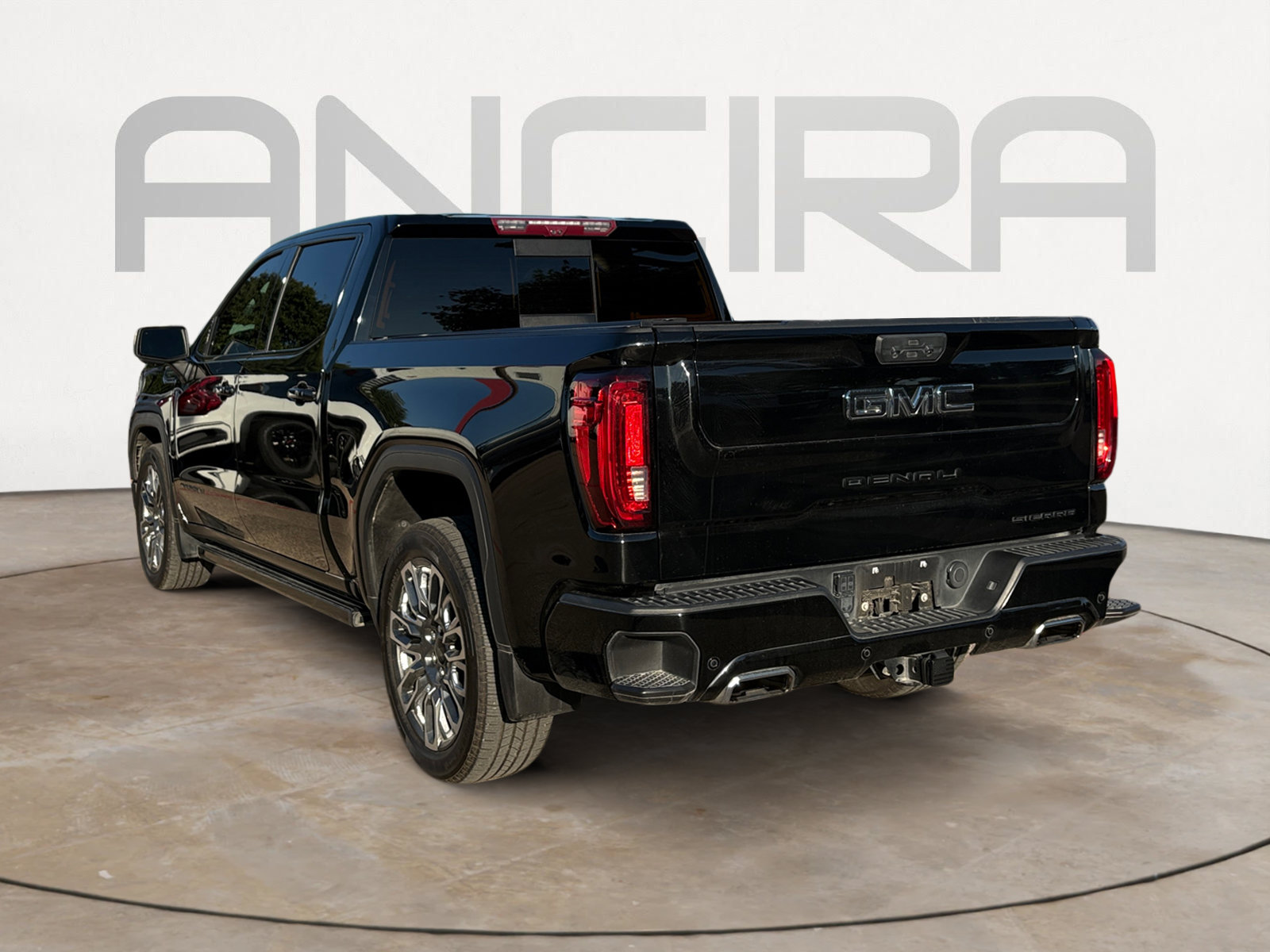 Used 2024 GMC Sierra 1500 Denali Ultimate AWD/4WD image 8