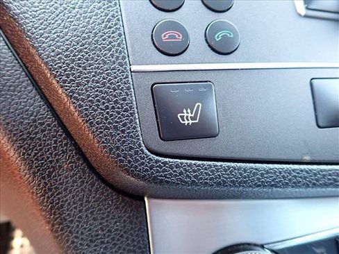 Used 2011 Mercedes-Benz C 300 4MATIC Sedan image 19