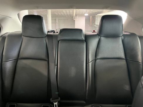 Used 2024 Toyota Corolla LE w/ LE Convenience Package FWD image 18