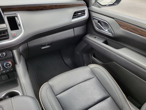 Used 2024 Chevrolet Tahoe Premier RWD image 21