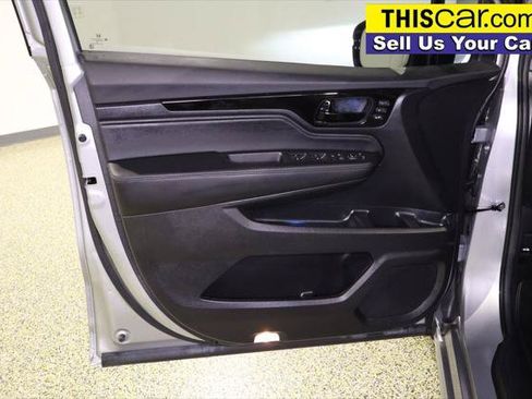 Used 2025 Honda Odyssey Elite image 34