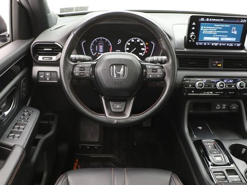 Used 2024 Honda Pilot TrailSport image 16