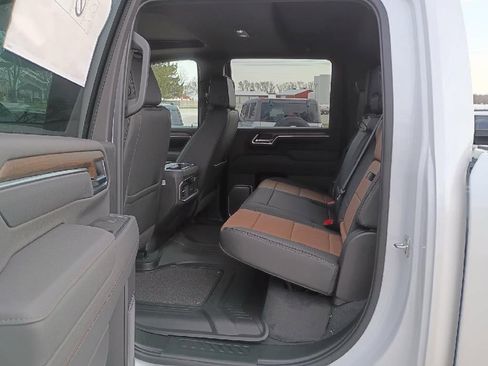 New 2025 Chevrolet Silverado 2500 High Country w/ Technology Package AWD/4WD image 15