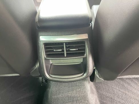 Used 2017 Chevrolet Impala LT image 12