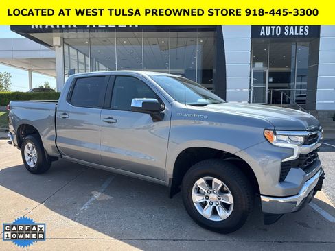 Used 2025 Chevrolet Silverado 1500 LT image 1