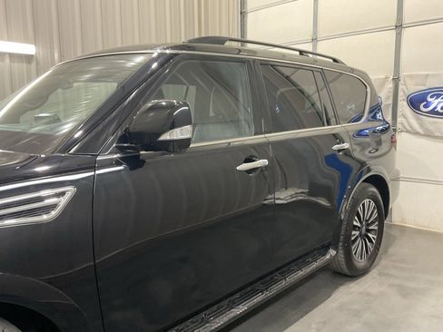 Used 2024 Nissan Armada SL w/ Midnight Edition Package image 5