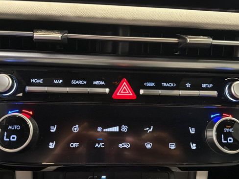 Certified 2026 Hyundai Tucson Limited FWD image 18