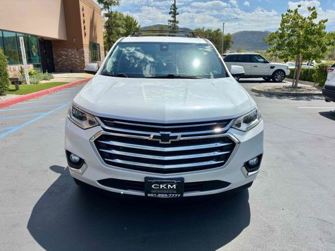 Used 2018 Chevrolet Traverse High Country w/ LPO, 'HIT The Road' Package AWD/4WD image 5