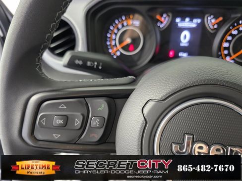 New 2025 Jeep Gladiator Sport image 16