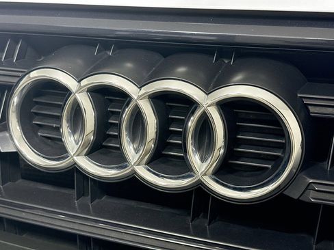 Used 2020 Audi SQ5 Premium Plus w/ Premium Plus Package AWD/4WD image 32