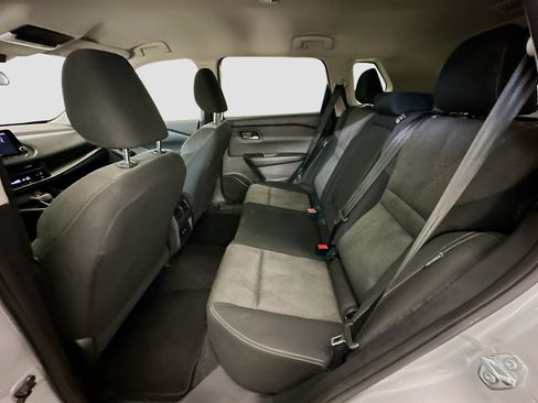 Used 2025 Nissan Rogue SV AWD/4WD image 28