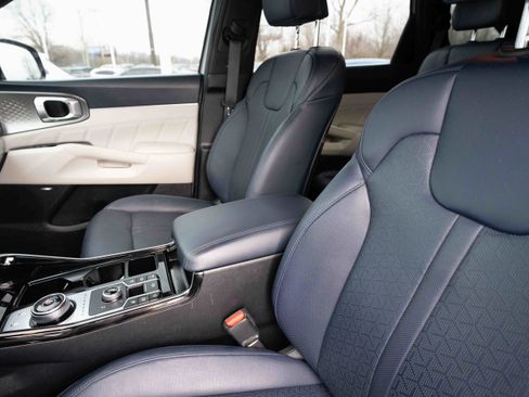 Used 2022 Kia Sorento SX Prestige image 10