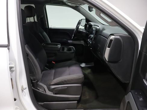 Used 2018 Chevrolet Silverado 1500 LT w/ All Star Edition image 23