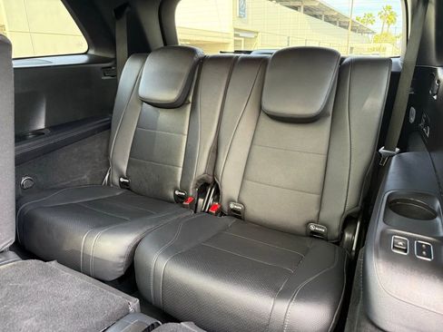 Used 2022 Mercedes-Benz GLS 450 4MATIC image 15