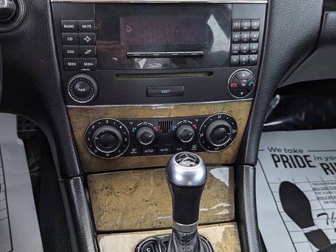 Used 2007 Mercedes-Benz C 230 Sedan image 9