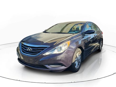 Used 2011 Hyundai Sonata GLS image 3