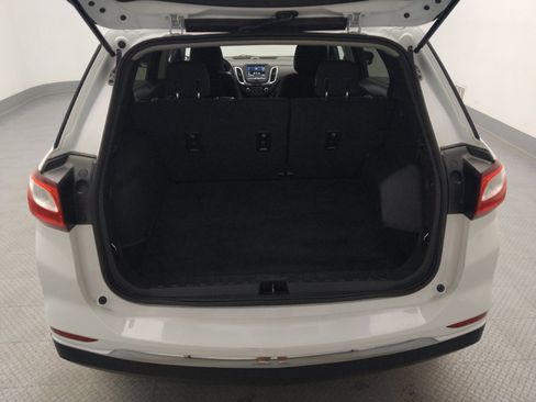 Used 2019 Chevrolet Equinox LT FWD image 29