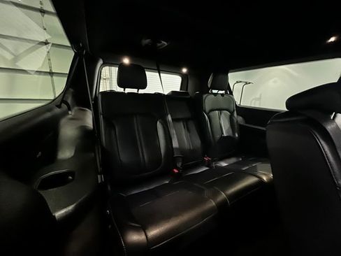 Used 2024 Jeep Wagoneer L Series II w/ Flexible Seating Group image 15