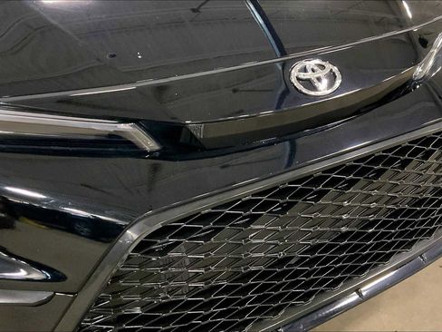 Used 2024 Toyota Corolla SE image 30