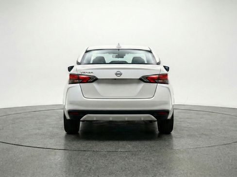 Used 2025 Nissan Versa SV FWD image 7