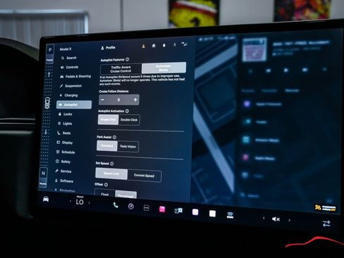 Used 2022 Tesla Model X Plaid image 75