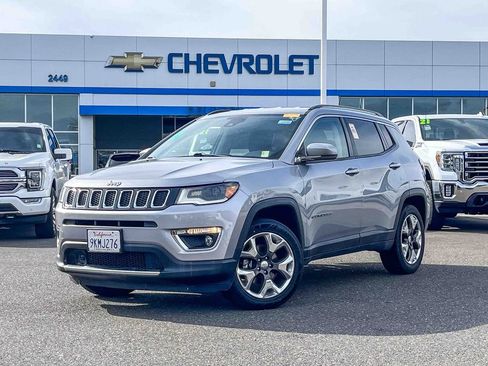 Used 2018 Jeep Compass Limited w/ Navigation Group image 1