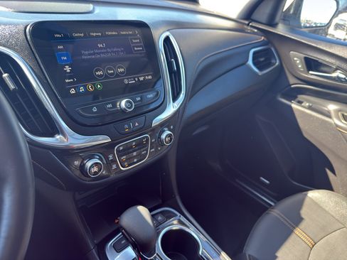 Used 2024 Chevrolet Equinox Premier AWD/4WD image 22