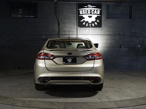 Used 2018 Ford Fusion Titanium image 4