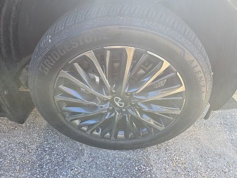 Certified 2025 INFINITI QX80 Autograph w/ Autograph Exterior Package AWD/4WD image 4