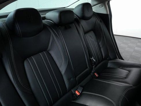 Used 2016 Maserati Ghibli image 21