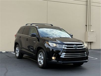Used 2017 Toyota Highlander Limited