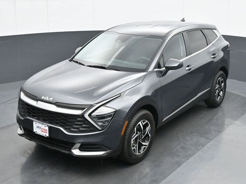 Used 2024 Kia Sportage LX image 17