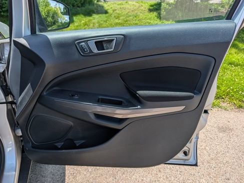 Used 2021 Ford EcoSport SE FWD image 33
