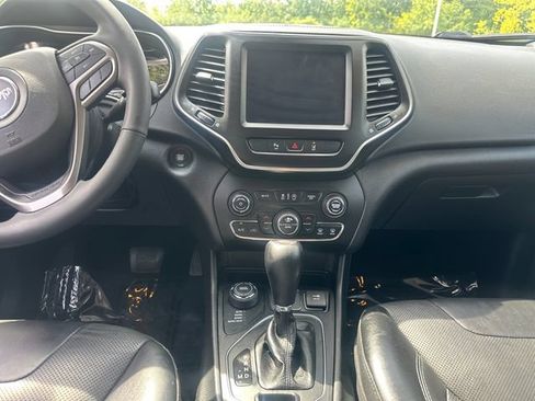 Used 2022 Jeep Cherokee Latitude Lux w/ Sun & Sound Group AWD/4WD image 22