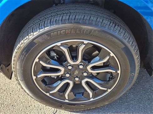 Used 2022 Ford Maverick Lariat w/ Lariat Luxury Package image 12