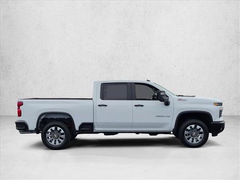 Used 2026 Chevrolet Silverado 2500 Custom w/ Custom Value Package AWD/4WD image 4