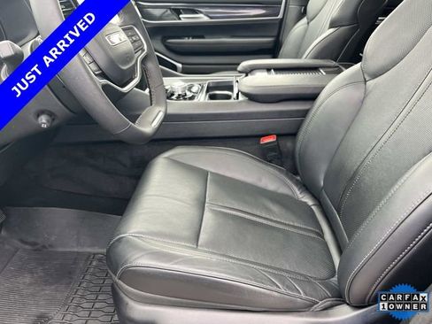 Certified 2024 Jeep Wagoneer 2WD w/ Premium Group I image 30