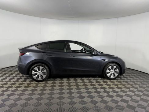 Used 2024 Tesla Model Y Long Range image 5