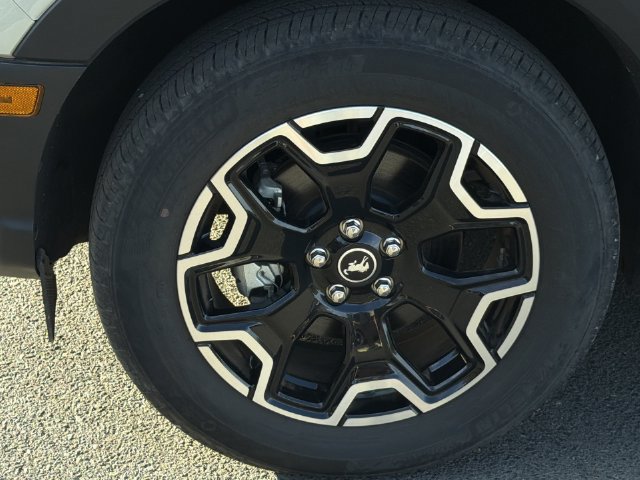 Used 2025 Ford Bronco Sport Outer Banks w/ Outer Banks Tech Package+ AWD/4WD image 16