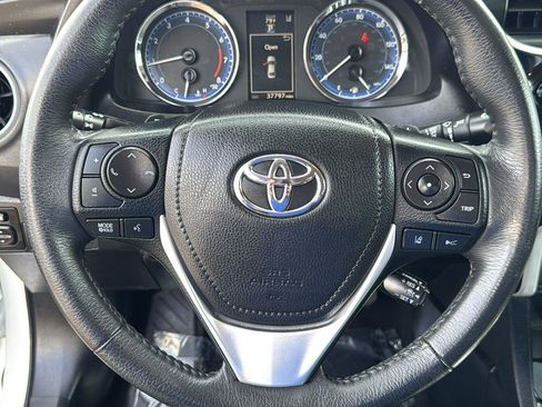 Used 2018 Toyota Corolla SE w/ Carpet Mat Package (TMS) image 15