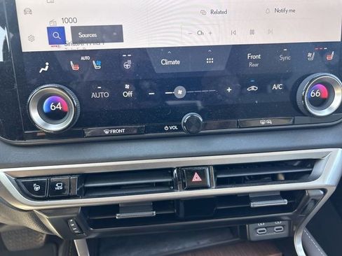 Used 2024 Lexus RX 350 w/ Convenience Package image 19