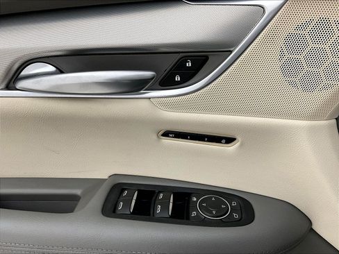 Used 2019 Cadillac XT5 Luxury FWD image 37