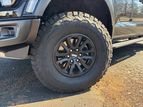 Used 2025 Ford F150 Raptor image 2