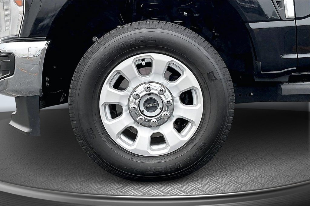 Used 2024 Ford F250 XLT AWD/4WD image 35