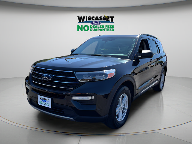 Used 2023 Ford Explorer XLT w/ Equipment Group 202A AWD/4WD image 17